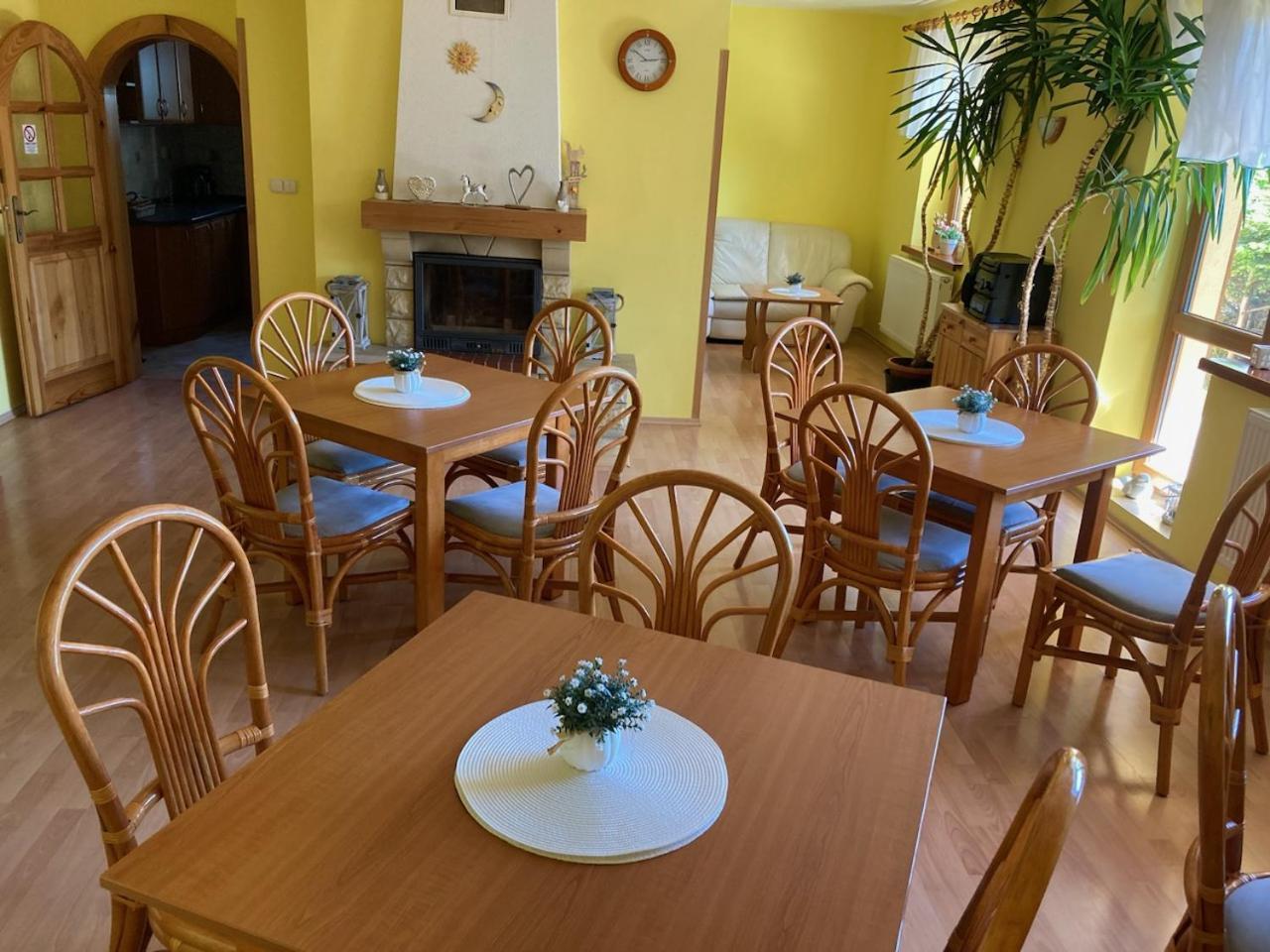 维拉马尔科酒店 Nová Lesná 外观 照片